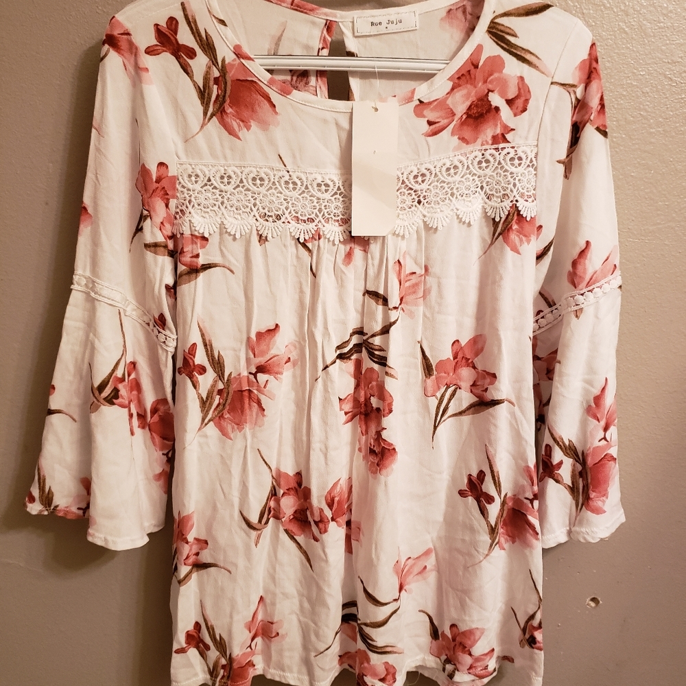 Rue Juju Bell Sleeve Top